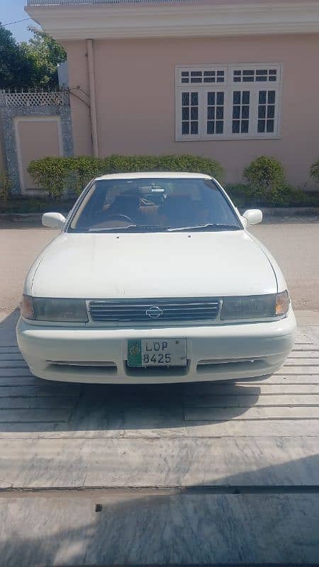 Nissan Sunny 1992 12