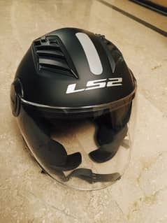 LS2 helmet Airflow , matte black , UV resistant visor almost brand new