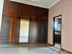 10 Marla Upper Portion Available For Rent In Valencia Town 2 Bed Kitchen Tv Lounge