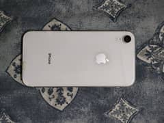 Apple iPhone XR