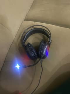 gaming headphones/ headset