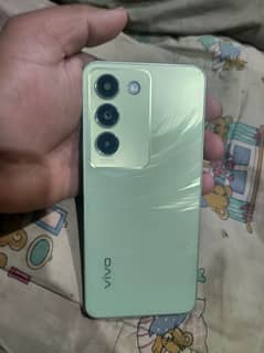 Vivo y100 8 256 5 months warranty