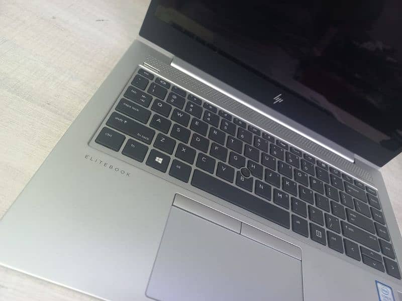 HP core i5 8 generation 2