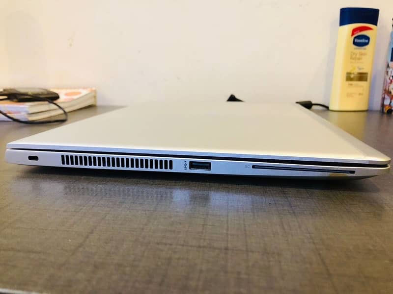 HP Elitebook 840 G5 i5 8th gen 16/512 3