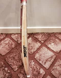 Pure English Willow bat with best grains