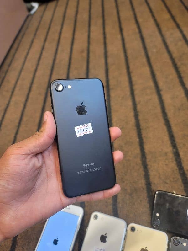 iPhone 7 jv all colour available 10by10 32 GB 128 GB mix battery 0