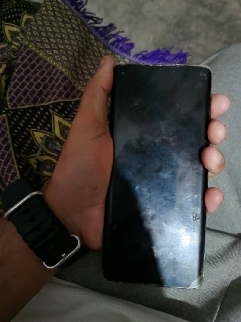 One Plus 8 8gb 128ggb read add 1