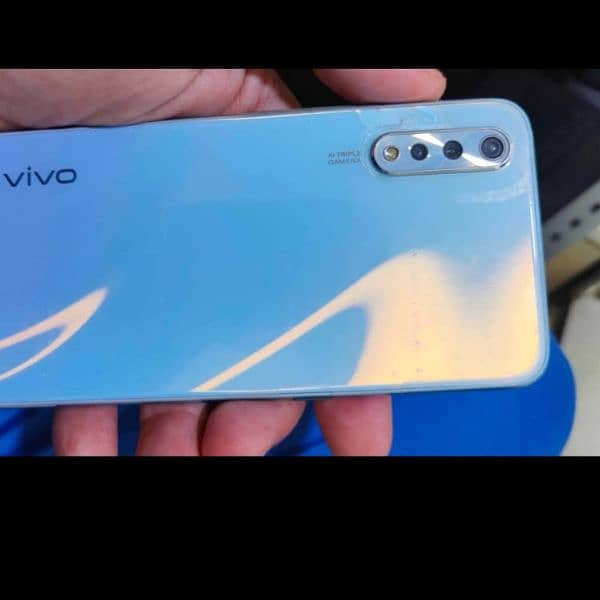 vivo s1 4/128 2