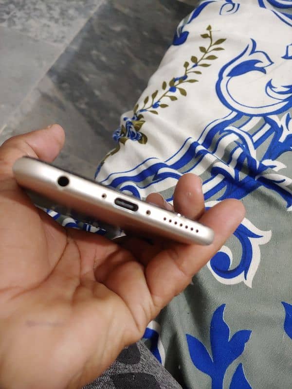 HUAWEI NOVA 2 PLUS - 4/128 DUAL SIM 7
