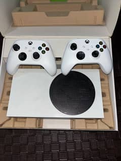 Xbox Series S – 512GB | Great Condition + Accessories