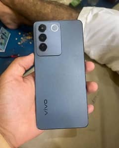 vivo v27e with box