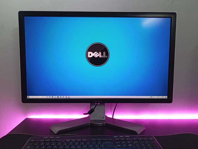 Dell Ultra sharp u2713hb 27inch 2K  IPS Premium colour Monitor 2