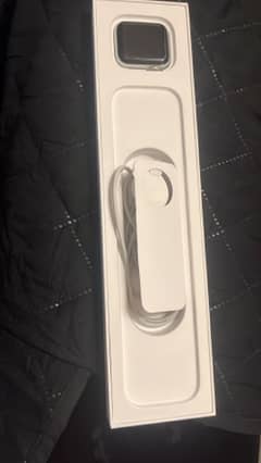 Apple Watch SE 2 40mm just like brand new