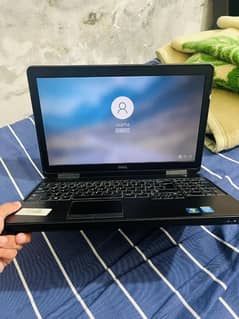 Laptop Latitude i5 4th generation