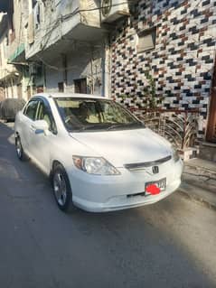 Honda City IDSI 2004/ exchange posibel