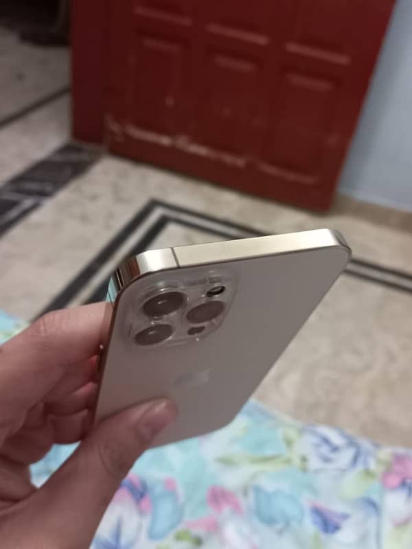 iPhone 12 Pro max 0