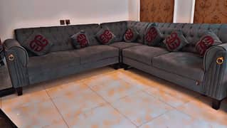 condition 10 /10 7 seater sofa 3 month used molty foam