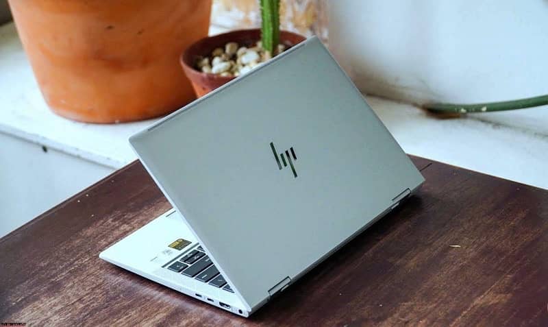 Hp ellitebook 830 g7 core i7 10th generation touch x360 4