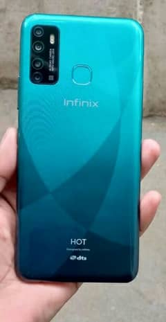 Hot 9 infinix 4gb 128gb all ok only glass change