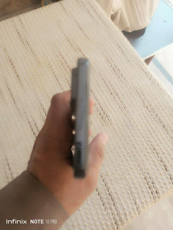Infinix zero x pro. 03030638979 4