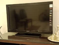 Sony 32" LCD With Console