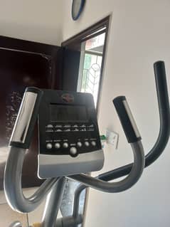 Exercise Machine/Eliptical/Crosstrainer