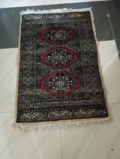 beautiful trending rugs is for sale