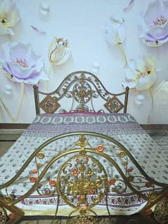 Iron bed set