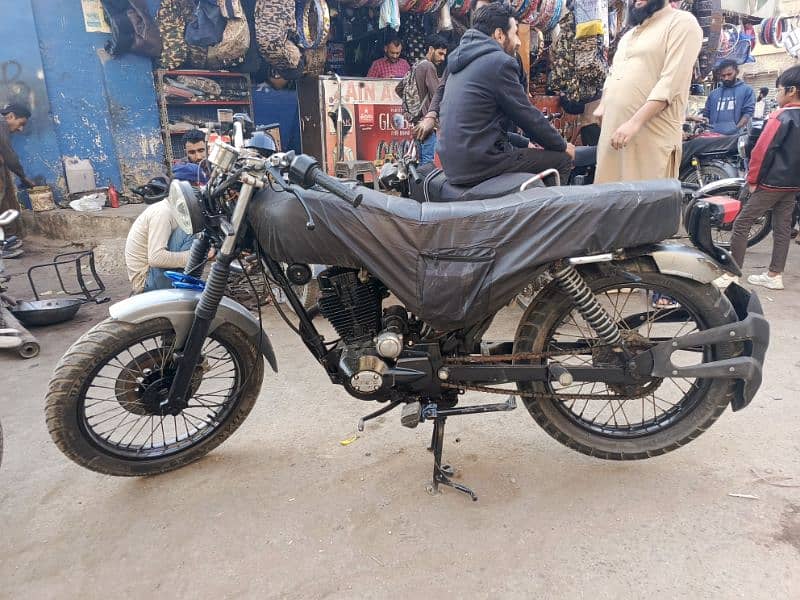 Honda CG125 Custom 1
