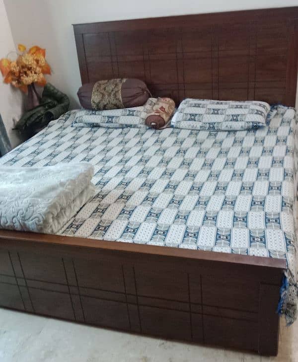 Double Master Bed 0