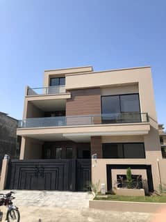 8 Marla Double Unit House Available. For Sale in Multi Gardens MPCHS. B-17 Block C Islamabad.