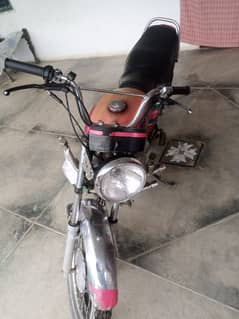 100 Honda 2012 condition 100 ok