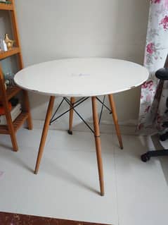 modern style dining table