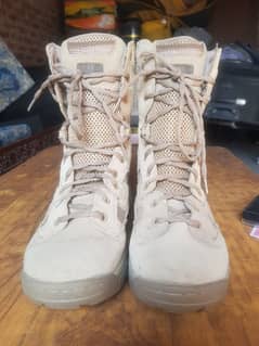 Long Army Shoe (Urgent Sell)