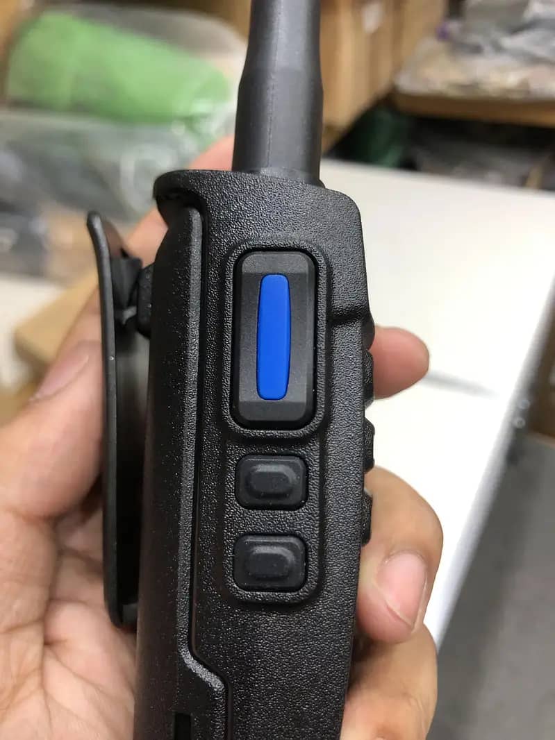 Iradio Walkie talkies V260 Two way radio, New Wireless Radio Sets Pai 7