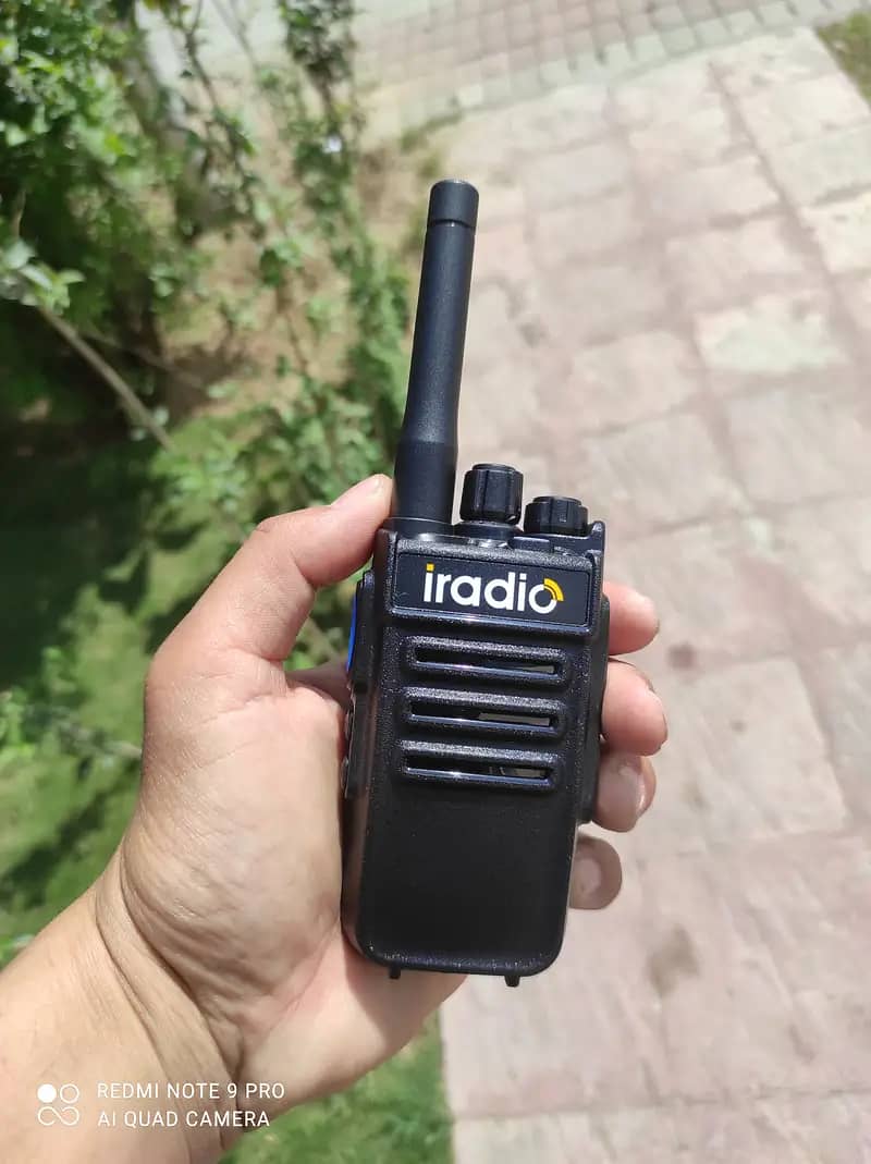 Iradio Walkie talkies V260 Two way radio, New Wireless Radio Sets Pai 17