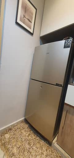 Heir Refrigerator, Mid size