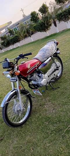 Honda 125 2024 model only 3300 use urjent sale