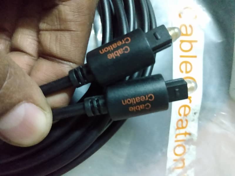 Electronics & Computer / Different types of cable available for -- s 17
