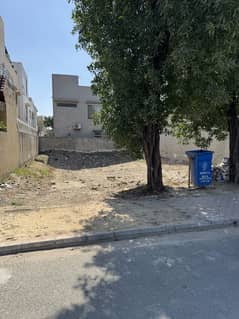 Near To Park F Block 1 Kanal Plot For Sale