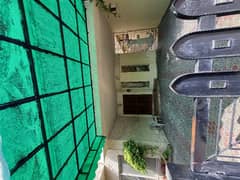 10 Marla_Used House For Sale in Bahria Town Lahore