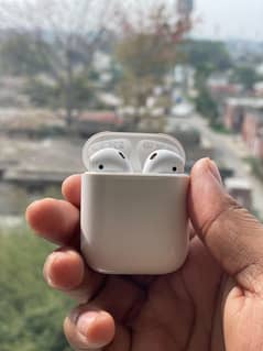 Apple Airpods (2nd Generation)