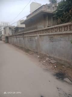 house for sale demolish condition near hyderi bloch h