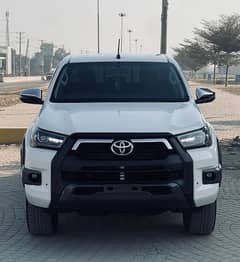 Toyota Hilux Revo. 8 2021