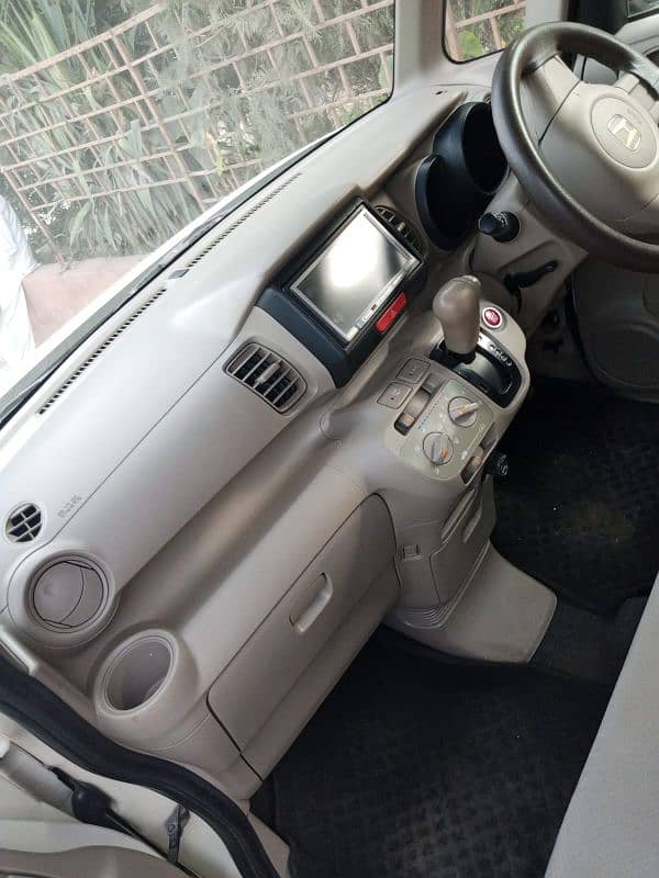 Honda N Box 2012/17 total genuine sale and exchange 4