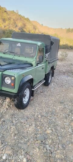 Land Rover Defender 2006