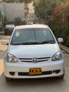 Toyota Platz 2004