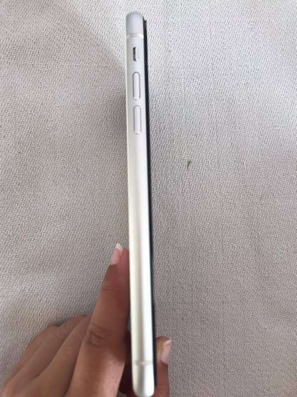 Iphone 11 PTA approved 4