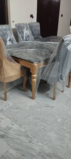 8 sitting dining table