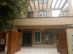 Like New 10 Marla Full House For Rent In Oversease B Block Bahria Town Lahore